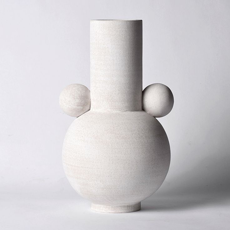 Clay Vase with Round Handle